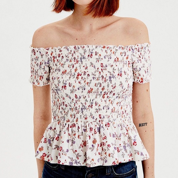 NWT American Eagle Floral Smocked Peplum Off Shoulder Top - SIZE M - Picture 1 of 5